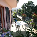 شقة La Gatta Viola ستريزا