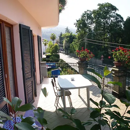Apartment La Gatta Viola Stresa