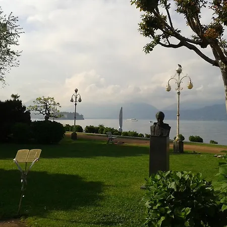 La Gatta Viola Stresa