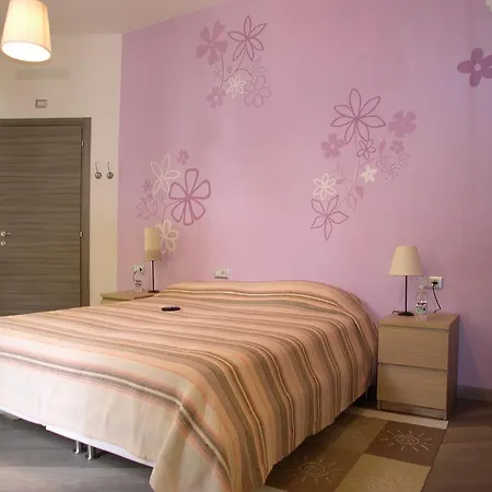 La Gatta Viola * Stresa