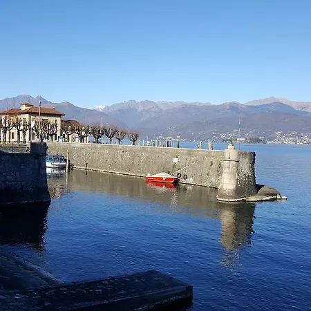 La Gatta Viola Daire Stresa